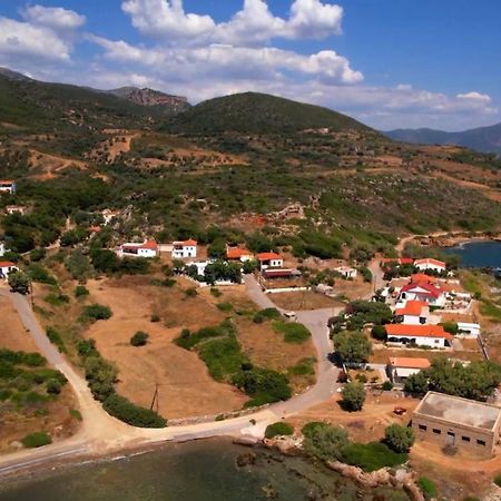 モネンバシアHouse Of Monachogios, Agios Fokas, Monemvassiaアパートメント エクステリア 写真