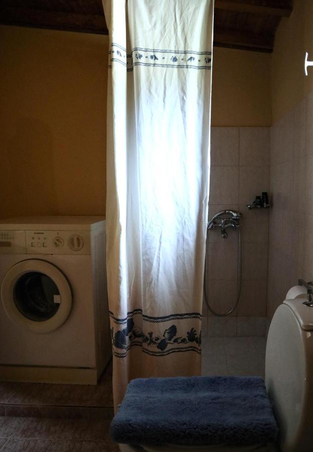 モネンバシアHouse Of Monachogios, Agios Fokas, Monemvassiaアパートメント エクステリア 写真
