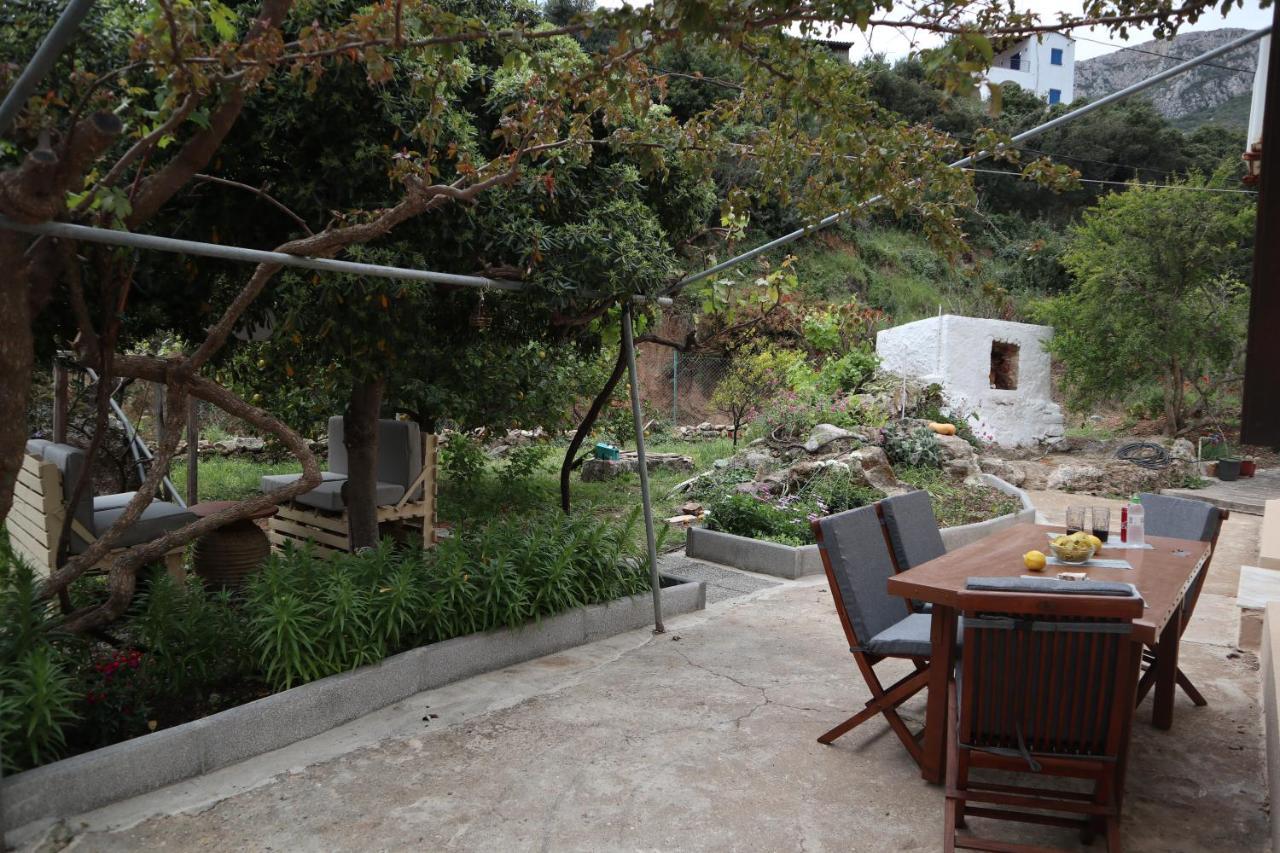 モネンバシアHouse Of Monachogios, Agios Fokas, Monemvassiaアパートメント エクステリア 写真