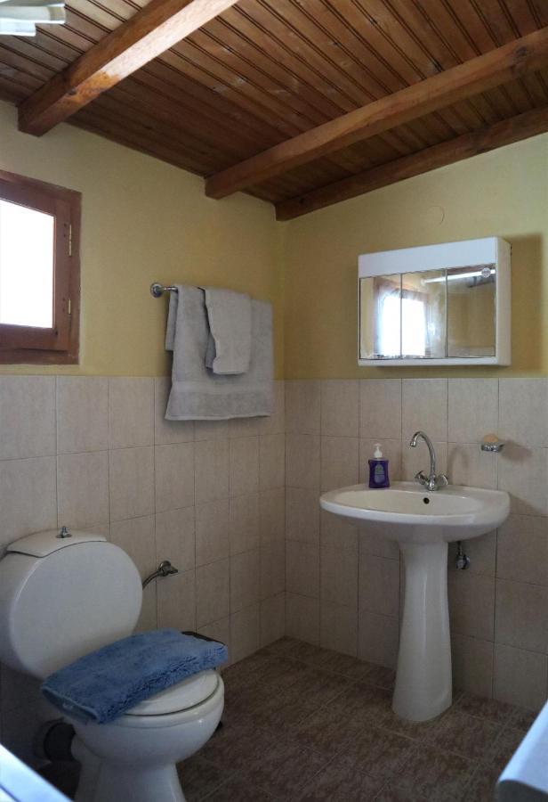 モネンバシアHouse Of Monachogios, Agios Fokas, Monemvassiaアパートメント エクステリア 写真