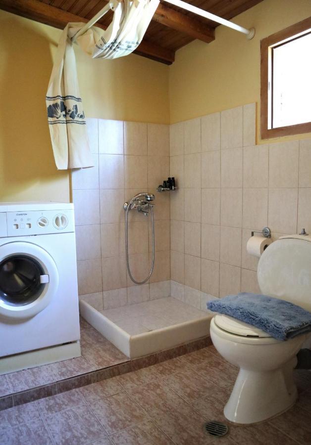 モネンバシアHouse Of Monachogios, Agios Fokas, Monemvassiaアパートメント エクステリア 写真